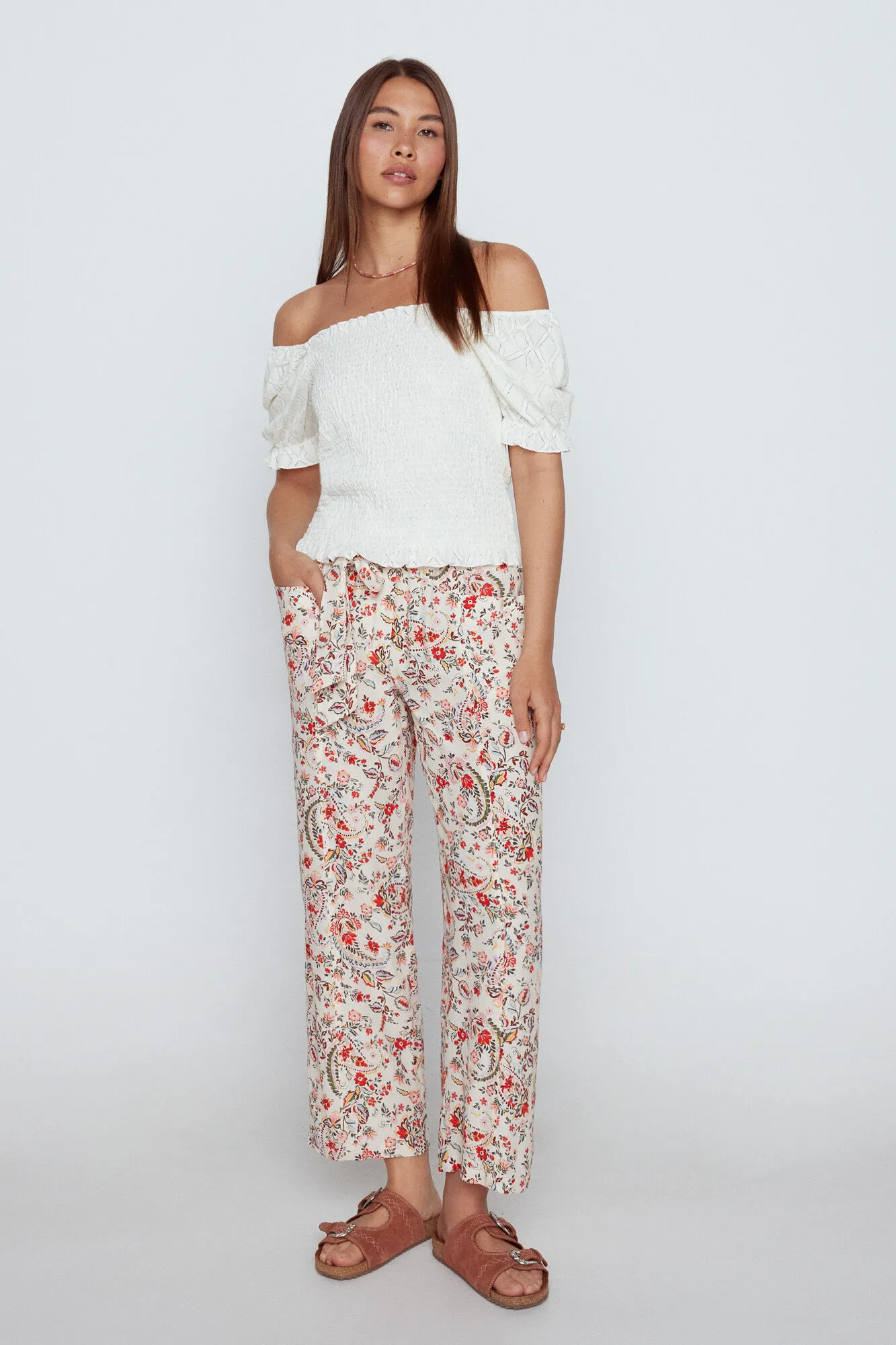 Pantalón efecto arrugado