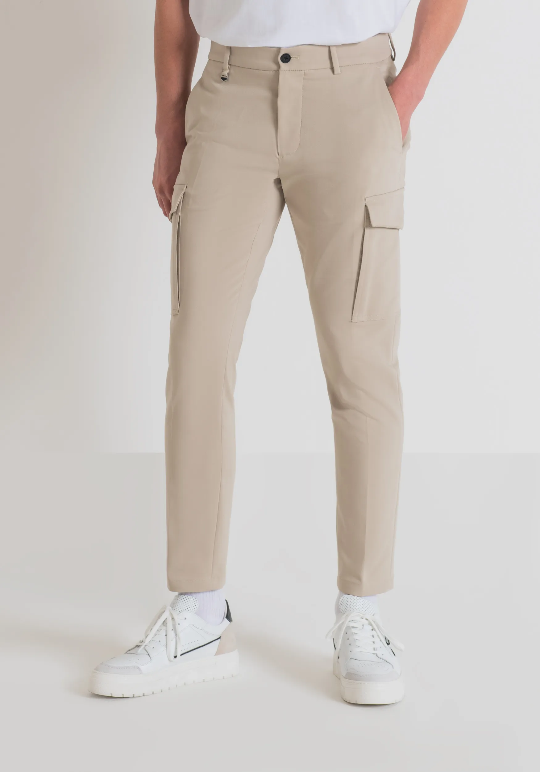 PANTALONES CARGO SKINNY FIT «BJORN» DE TEJIDO MIXTO DE ALGODÓN ELÁSTICO
