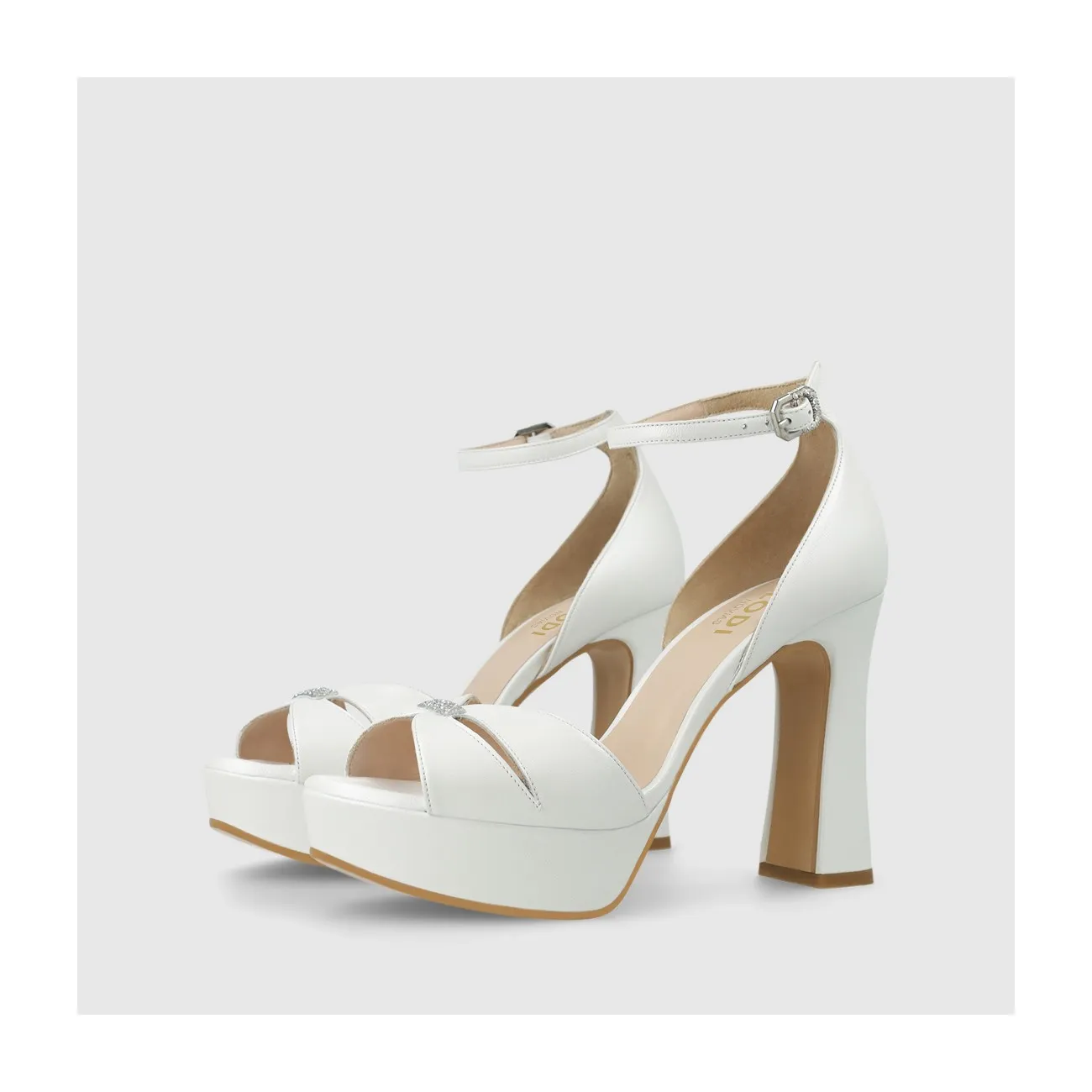 SANDALIAS DE NOVIA BLANCAS TAMSI-NO